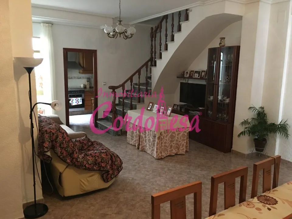 MAGNIFICA CASA EN ALCOLEA.