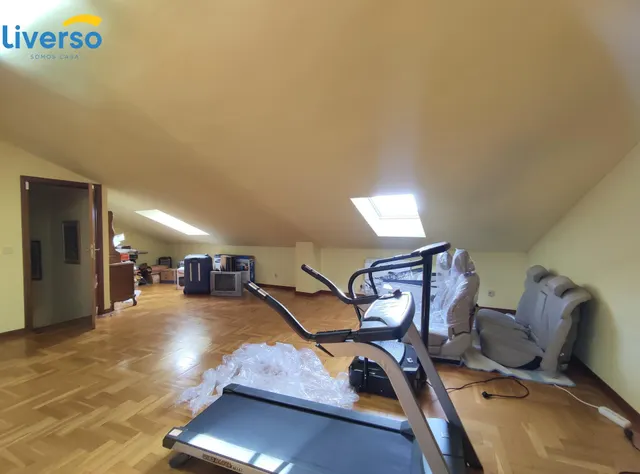 Amplio adosado de 4 dormitorios y con terraza de casi 10 m2. — 34