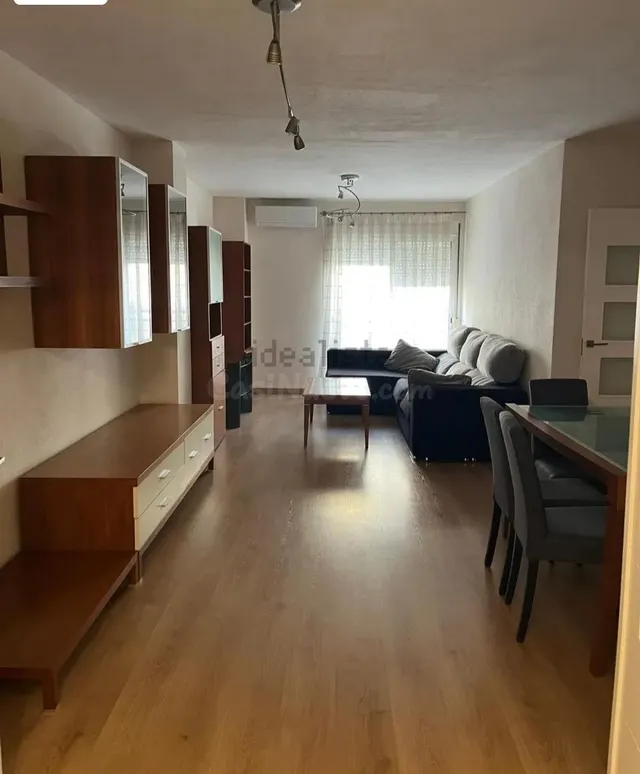 Piso 3 habitaciones 95m² en alquiler - Malilla