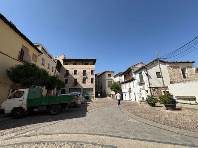 Solar urbano en Pastrana — 2