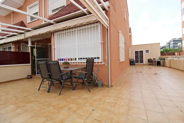 BUNGALOW DE ESQUINA EN ZONA KELME — 22