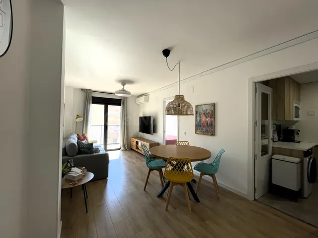 PISO CON DOS DORMITORIOS EN OROPESA PUEBLO