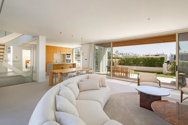 Villa independiente de lujo en venta  con vistas al mar y piscina privada en El Higuerón, Fuengirola — 9