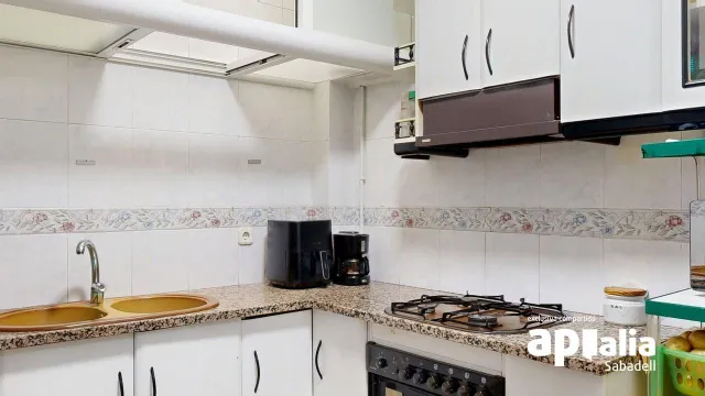 CASA UNIFAMILIAR ADOSADA CON GARAJE — 8