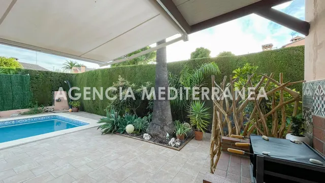 Espectacular chalet independiente con piscina privada en la cañada — 38