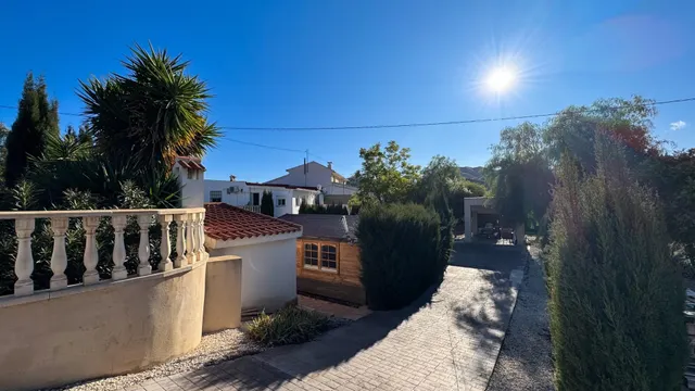 Exclusiva Casa Reformada con Piscina Privada y Parcela de 7.000 m2 en Blanca, Murcia — 50