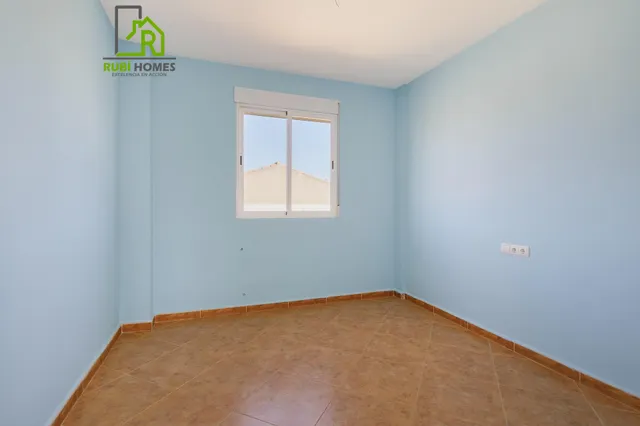 ¡Casa pareada con patio privado en Cijuela! Granada — 11
