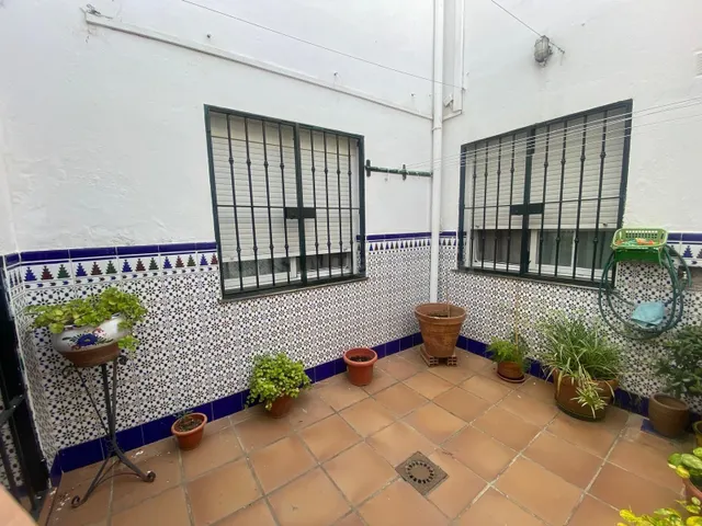ACOGEDOR PISO ESTILO CLASICO
