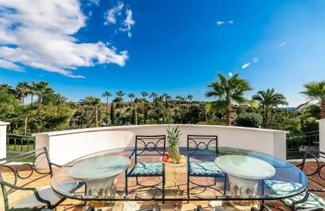 GRAN URBANIZACIÓN EN EL PARAÍSO ALTO CON VISTAS AL MAR — 14