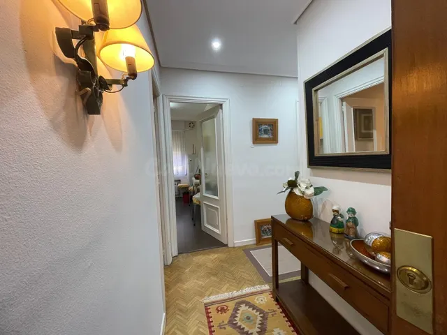 SE ALQUILA PISO EN EL CENTRO - foto 2
