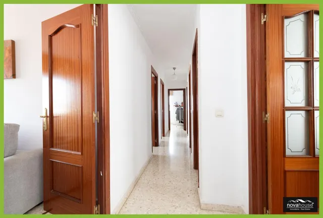 ¡amplitud, luz y una gran terraza en pleno centro de alhaurín! — 23