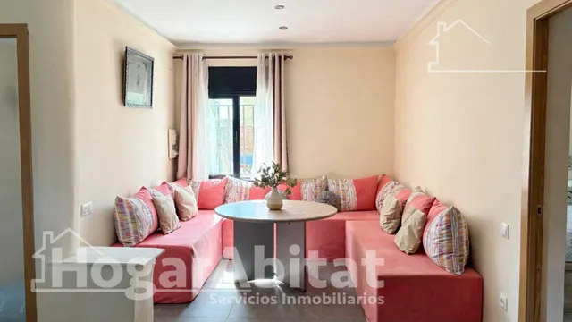 Chalet rústico con piscina, garaje y terraza — 6