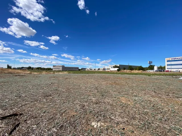 ALQUILER de Suelo Terciario-Comercial en la ZONA EL OLIVAR — 7