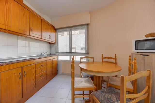 Apartamento de 2 dormitorios y 1 baño en el centro de Torrev - foto 2