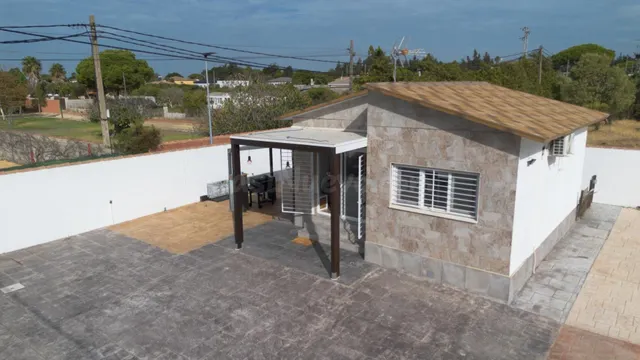 VENTA DE CHALET EN PAGO DE HUMO CON PISCINA PRIVADA - foto 5