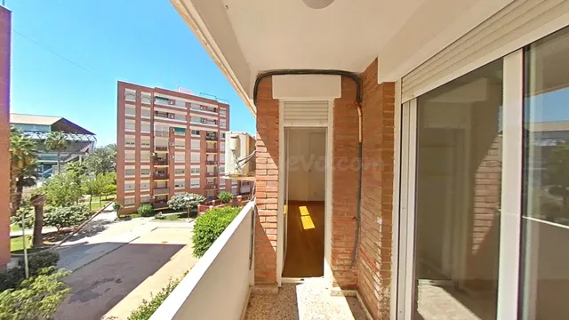 Inmuebles en la zona de la Fama - foto 2