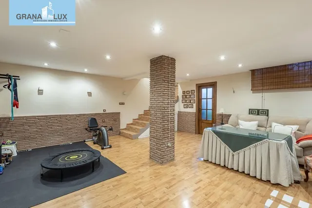 Casa en Llanos de Alhendín — 28