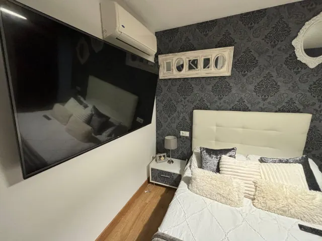Se vende piso en la zona plaza del museo — 11