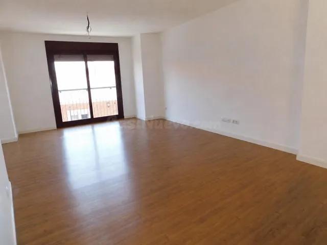 Piso Dúplex de 2 dormitorios, 2 baños, Garaje y Trastero