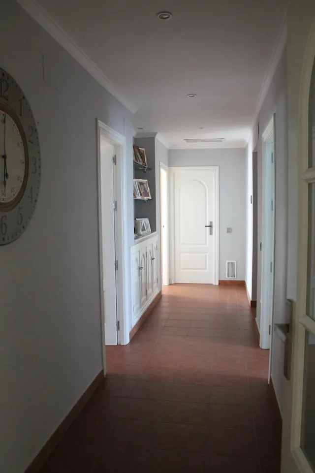 CHALET CON ENCANTO EN TERRENO RUSTICO — 13