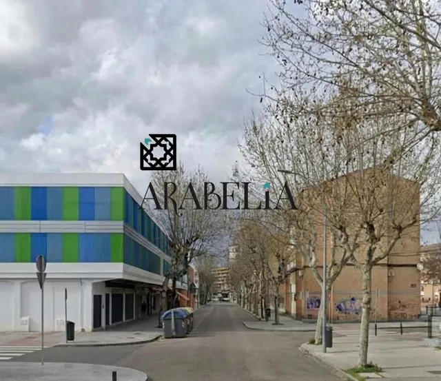 ¡Oportunidad Única en Córdoba! Piso para reformar de 3 habitaciones por solo €48,800 ✨ — 2