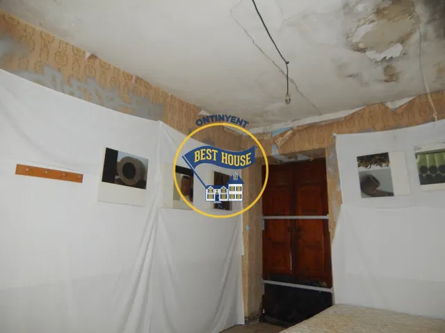OPORTUNIDAD RESTAURANTE EN VENTA CON CASA EN BOCAIRENT — 27