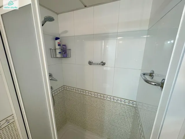 ALQUILER DE HABITACIÓN PARA ESTUDIANTE, IDEAL PARA UNIVERSITARIO DE MEDICINA Y CIENCIAS DE LA SALUD — 45