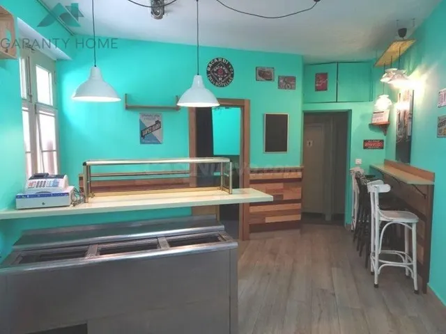 Se vende local en casco viejo Laredo - URGE VENDER!!!! PRECI - foto 3