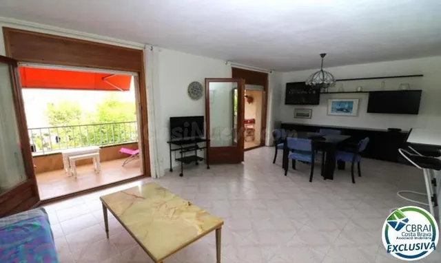 Precioso y amplio apartamento de dos dormitorios cerca de la - foto 5