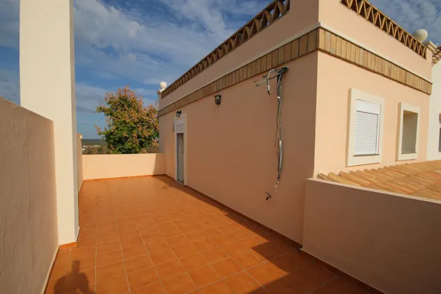 Chalet pareado en Urb. Vista Hermosa con piscina y pádel – Cerca de Isla Canela y Portugal — 28