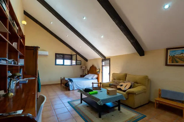 VILLA DE LUJO EN CATRAL . — 37