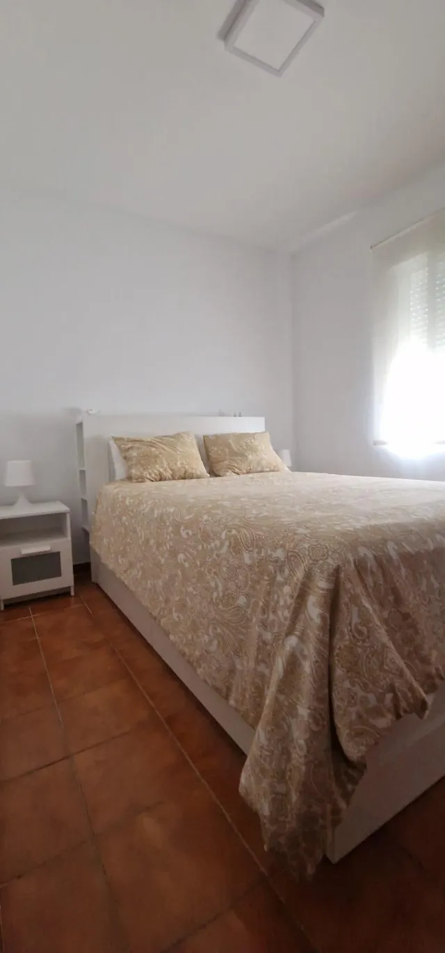 Unifamiliar en venta en zona muy tranquila - foto 4