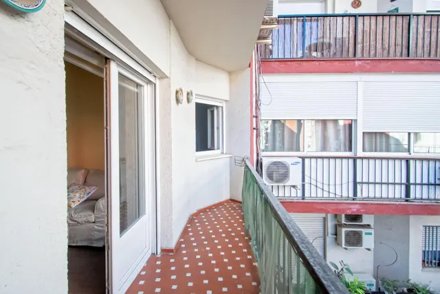 Bonito piso próximo a Santa Justa con terraza y ascensor. — 22