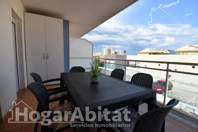 Seminuevo con terraza, piscina y garaje cerca de la playa — 13