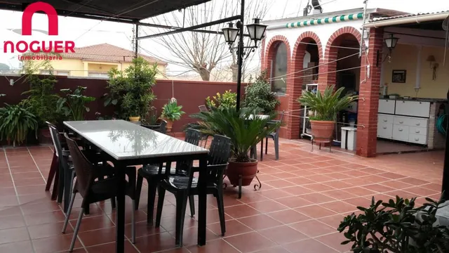 SE VENDE RESTAURANTE CON CASA EN VILLARRUBIA - foto 2