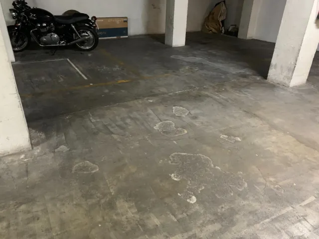 PLAZA DE PARKING  PARA MOTO — 6