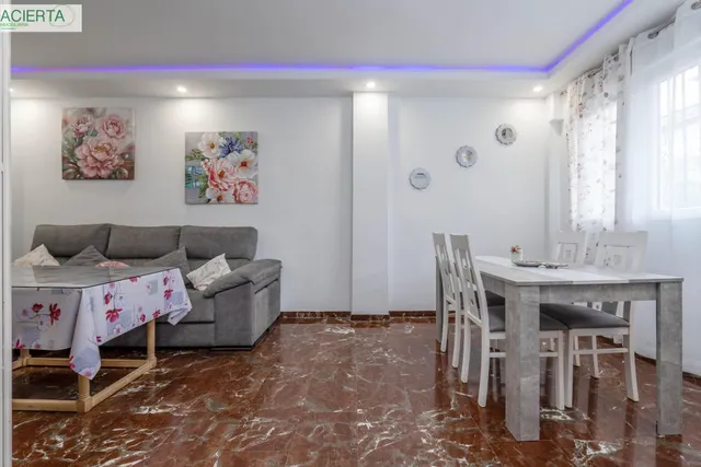 Encantadora Casa Reformada en Ogijares con Vistas y Espacios para Disfrutar — 12