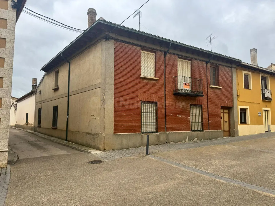 MONCASA VENDE CASA EN FROMISTA
