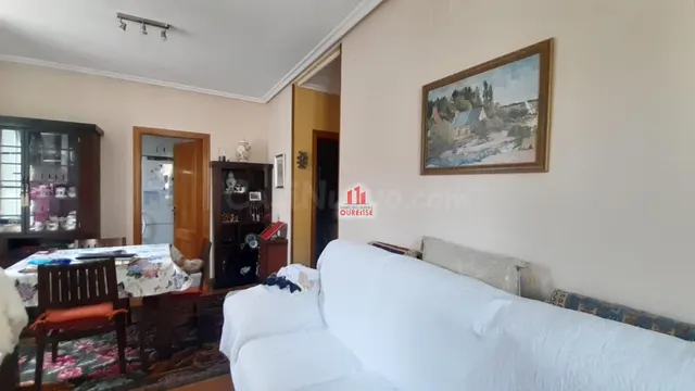 CASA COMPUESTA DE SÓTANO, BAJO Y DOS PLANTAS, EN LA ZONA DE  - foto 2