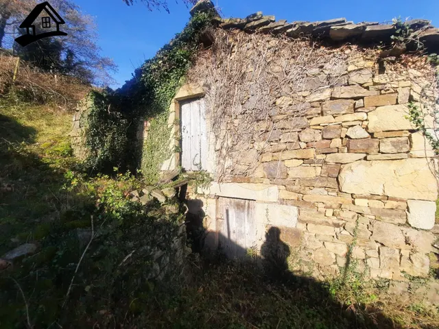 Finca con 3 Cabañas Pasiegas en San Pedro del Romeral - foto 5