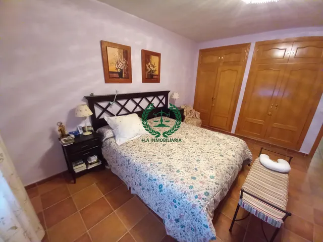 SE VENDE CHALET INDEPENDIENTE EN VENTURADA (SIERRA NORTE)  . JARDIN Y TERRAZA — 23
