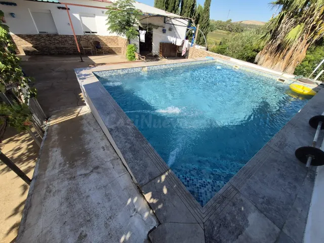 SE VENDE CASA EN ZONA DE LA PEDROSA - foto 2