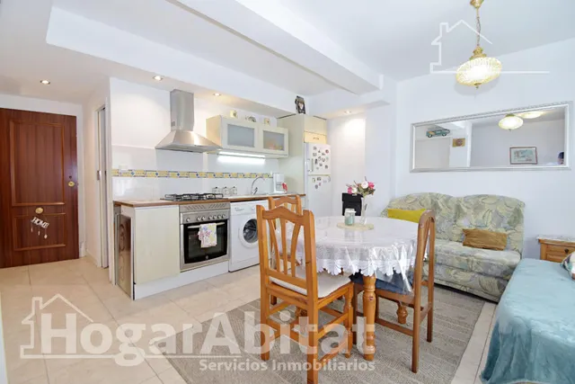 Precioso ático dúplex, impecable y luminoso, todo amueblado y en pleno centro histórico — 37