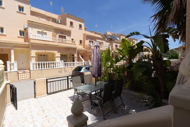 Casa 3 habitaciones 85m² en venta - La Zenia - foto 2