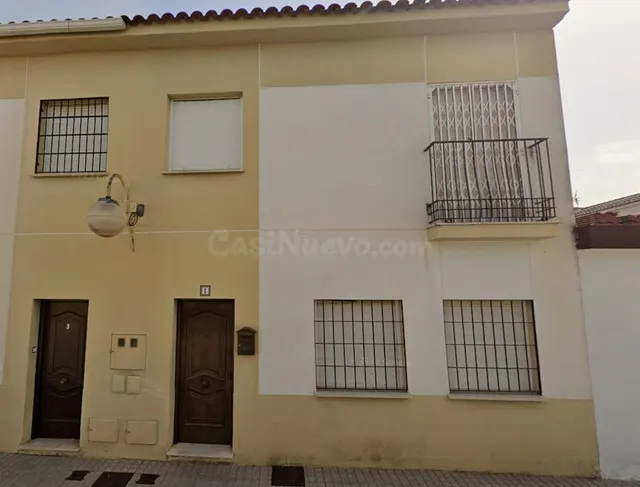 Adosado en el Arrecife. Cordoba.
