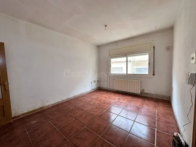 SE VENDE PISO EN TERRASSA, ZONA CAN BOADA - foto 2