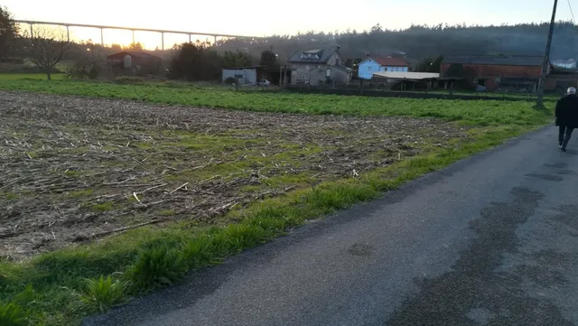 TERRENO Y EDIFICIO EN VENTA — 19