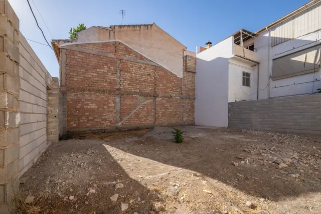 EXCELENTE SOLAR EN VENTA EN ARMILLA (JUNTO PLAZA ESPAÑA) — 23