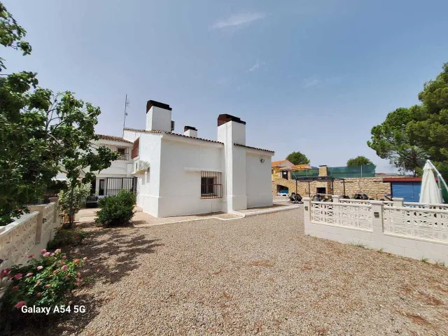 Local comercial 9 habitaciones 694m² en venta - Comunidad valenciana — 40