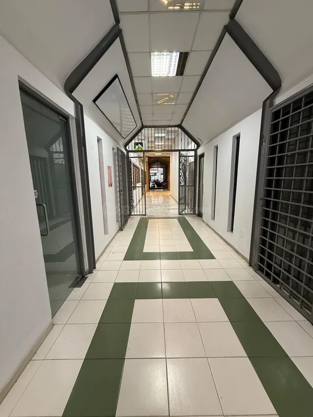 VENTA DE LOCAL COMERCIAL CÉNTRICO!! - foto 3